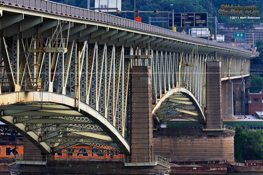 Liberty Bridge from First Avenue