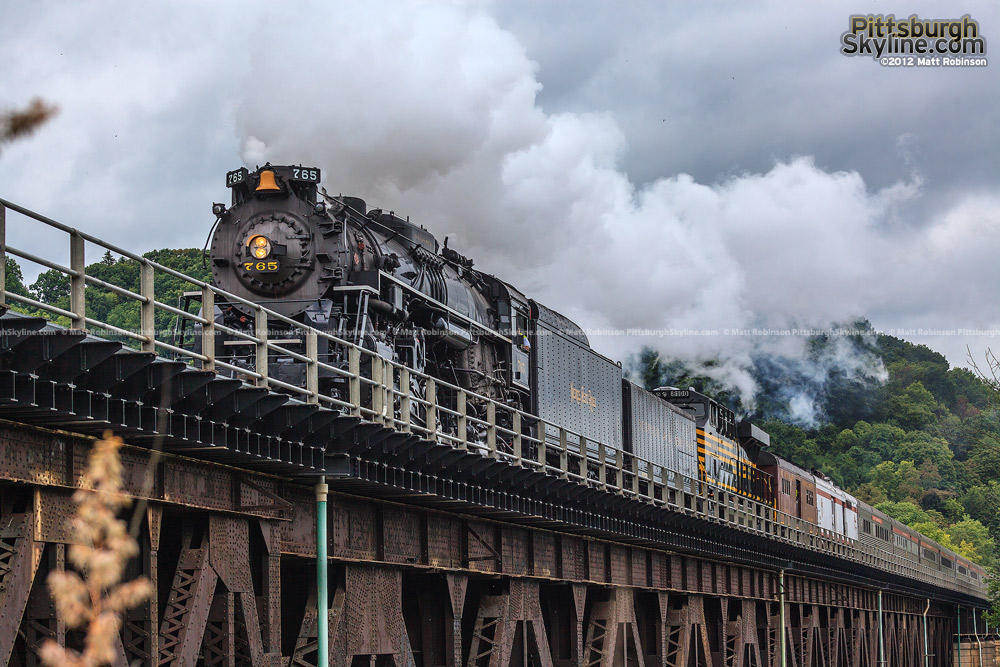 NKP 765 crosses into Beavers Falls, PA