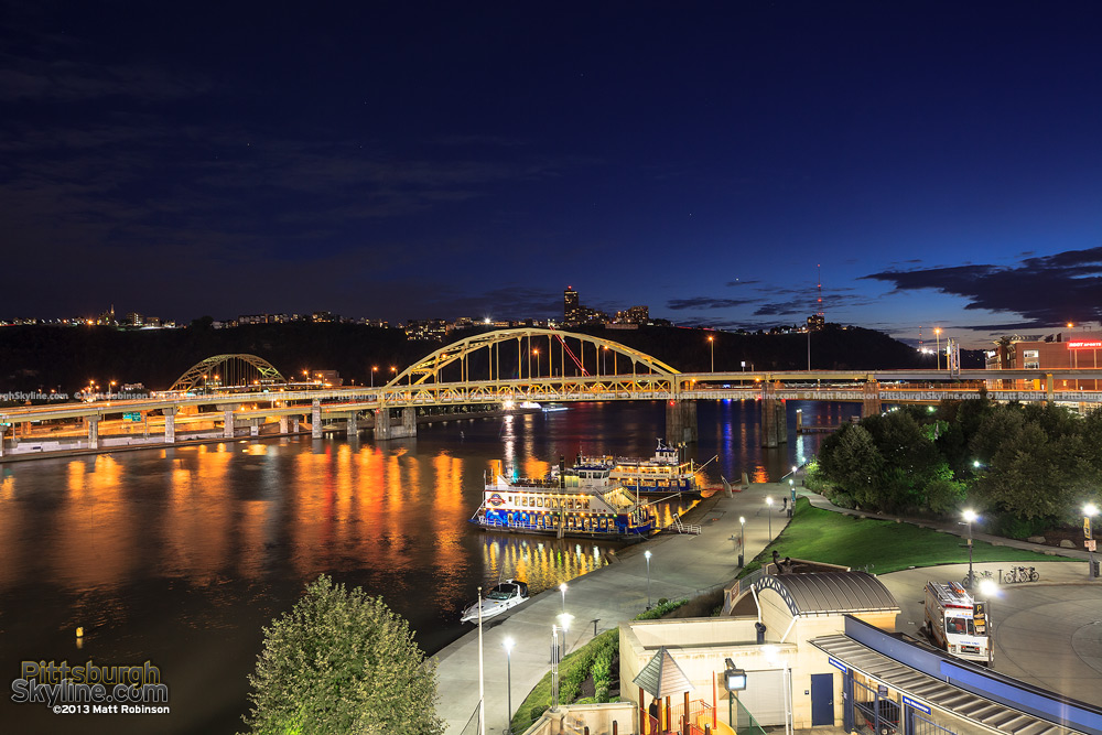 Fort Duquesne Bridge at dusk