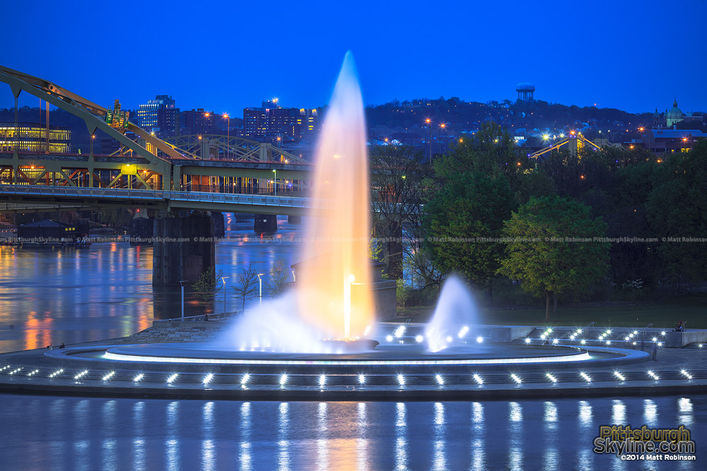 The fountain illuminated at Point State Park