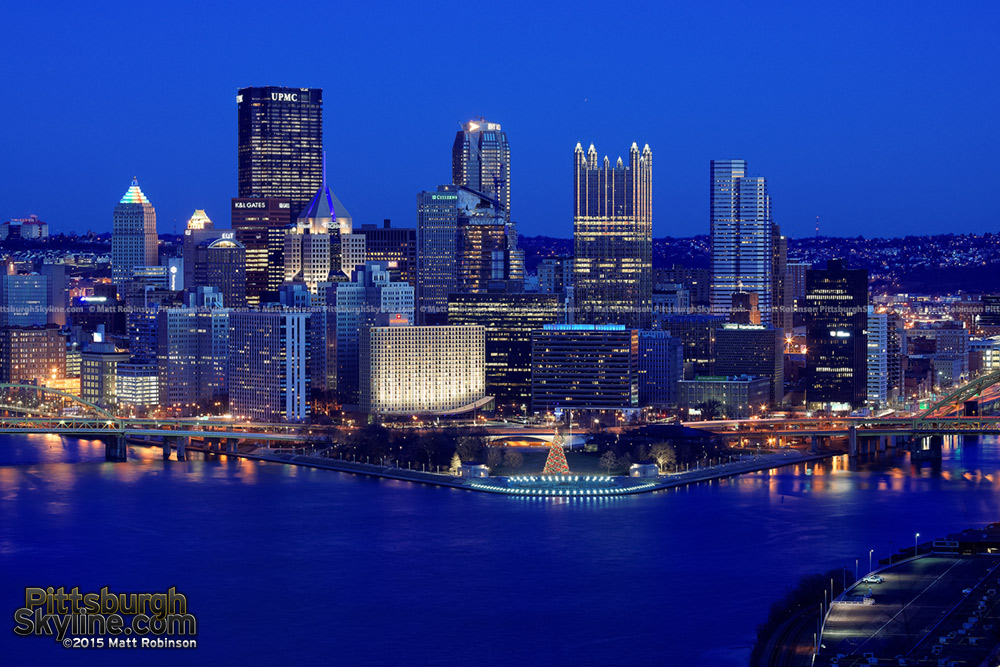 Pittsburgh skyline from the West End Overlook in 2015