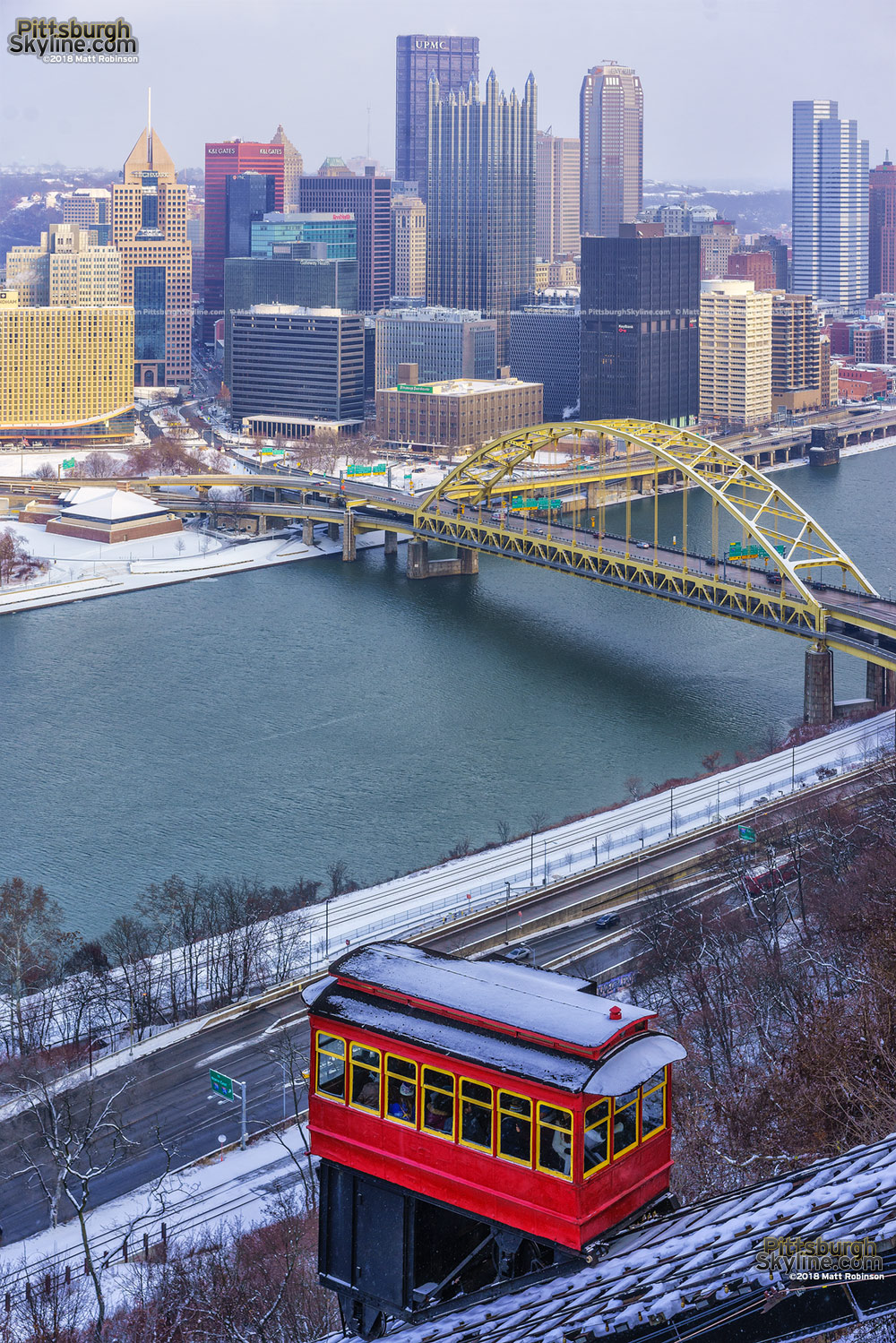 Ice Begins to form on the Three Rivers in Pittsburgh