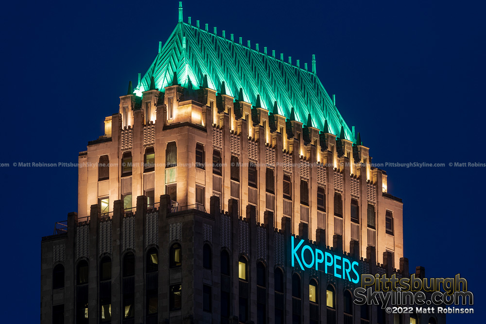 Art Deco details of the Koppers Building at night